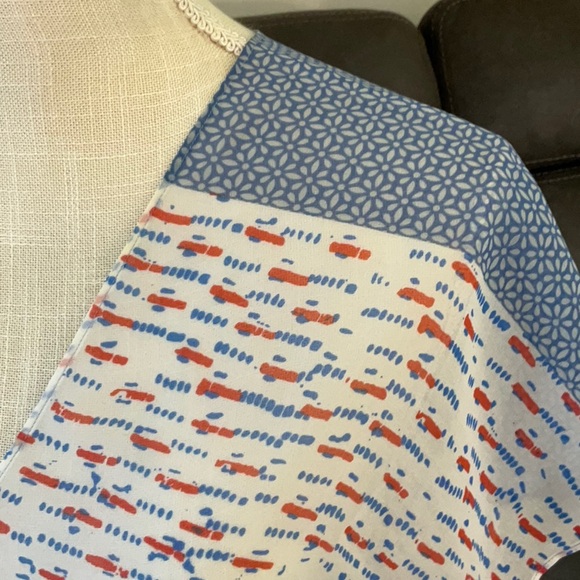 CAbi Size Medium Style #5118 Sheer Red White & Blue Fireworks Yacht Top Blouse - Picture 3 of 6